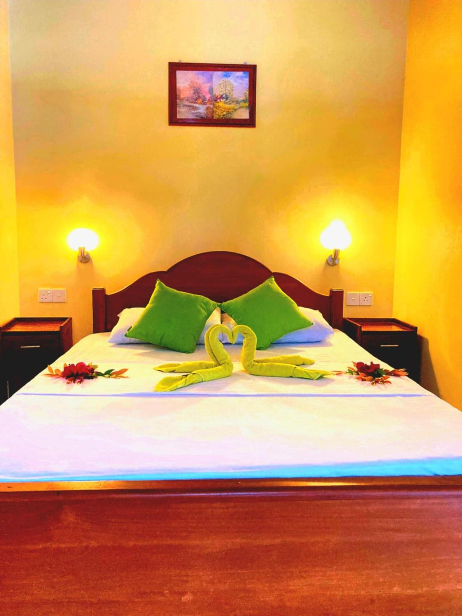 Rainforest Lodge, Deniyaya Singheraja מראה חיצוני תמונה