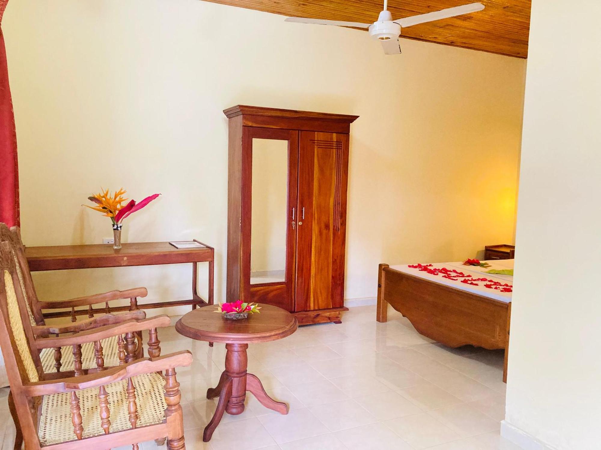 Rainforest Lodge, Deniyaya Singheraja מראה חיצוני תמונה